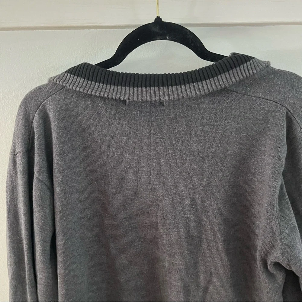 Bill Blass Gray Cotton Blend 1/4 zip pullover sweater Size Large.